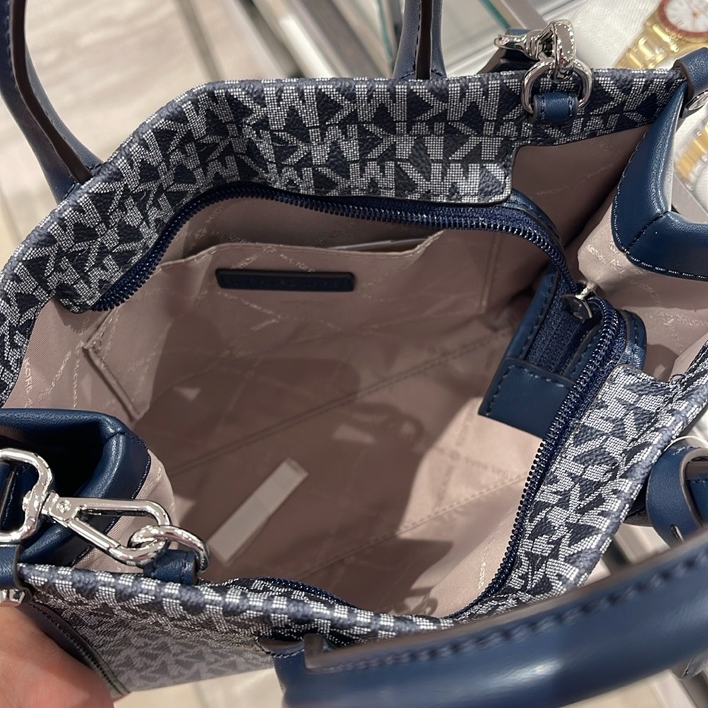 MICHAEL KORS Mirella Sm Ombré Signature Logo SHOPPER TZ XBODY Crossbody Satchel - Picture 11 of 16